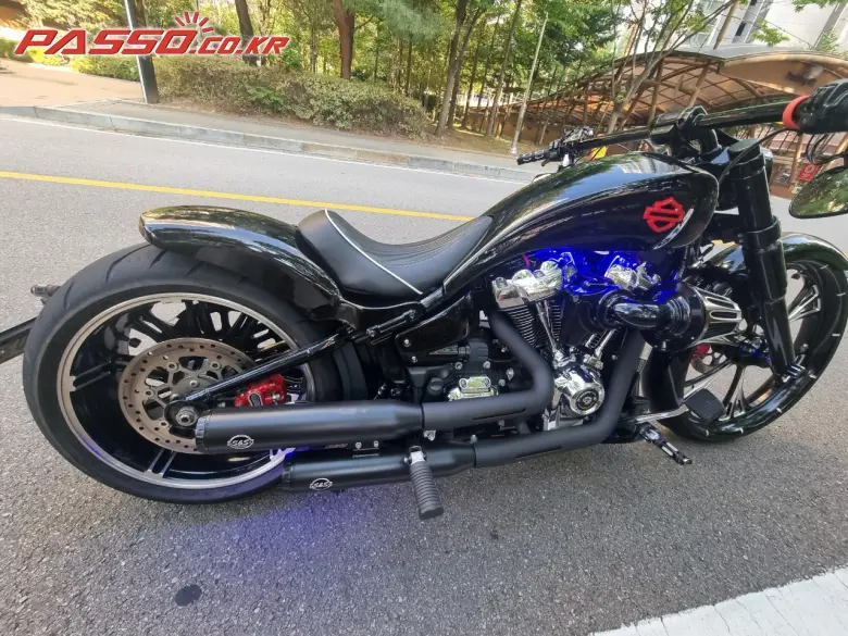 Harley-Davidson Breakout 114