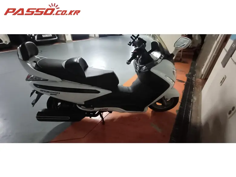 SYM Voyager 300 i EVO