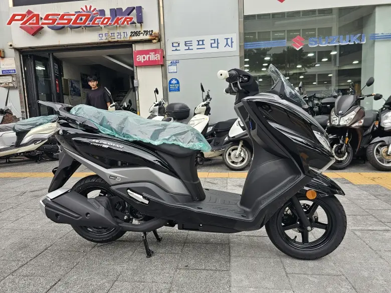 Suzuki Burgman Street 125 EX