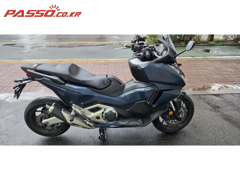 Honda Forza 750