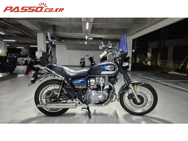 Kawasaki W 800