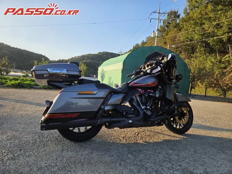 Harley-Davidson CVO Street Glide