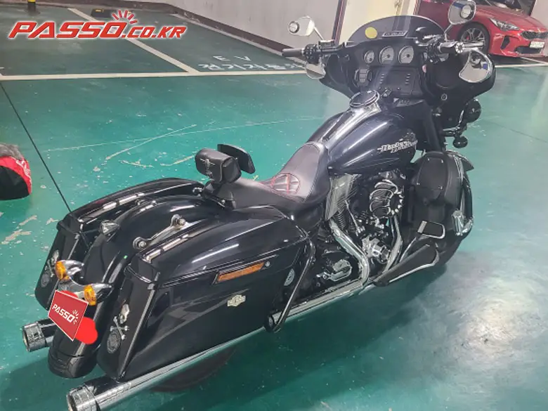 Harley-Davidson Street Glide