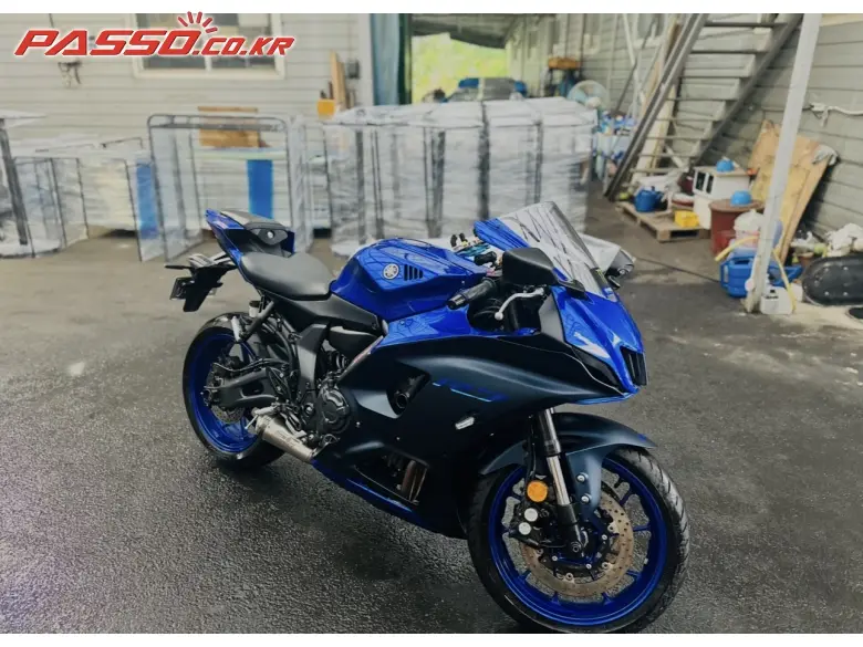 Yamaha YZF R7