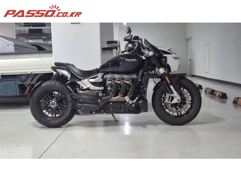 Triumph Rocket III R
