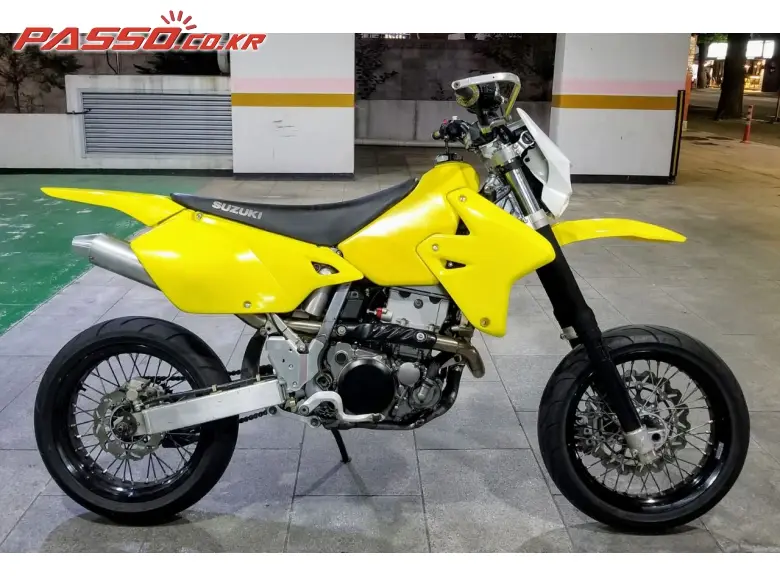 Suzuki DR Z 400 E