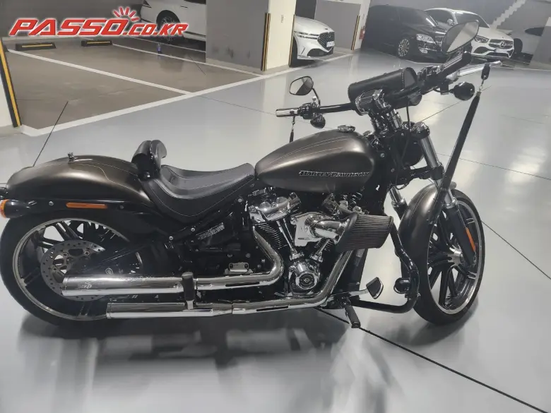 Harley-Davidson Breakout 114