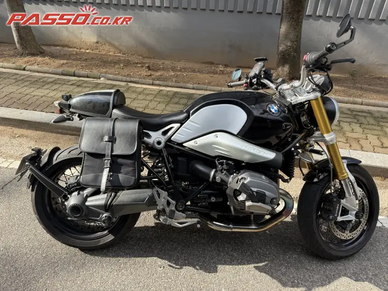 BMW R Nine T