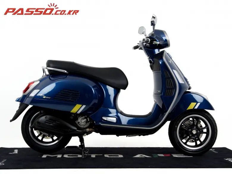 Vespa GTS 300 Super Tech