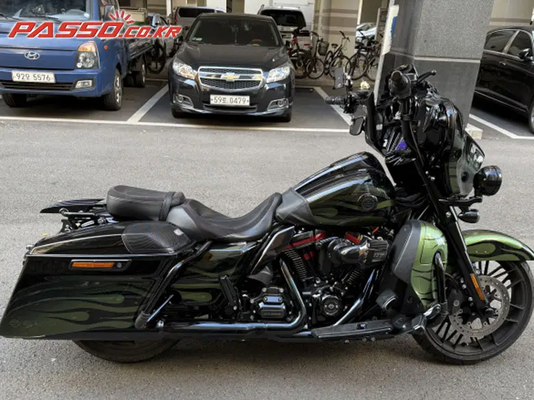 Harley-Davidson CVO Street Glide
