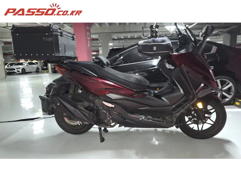 Honda Forza 350
