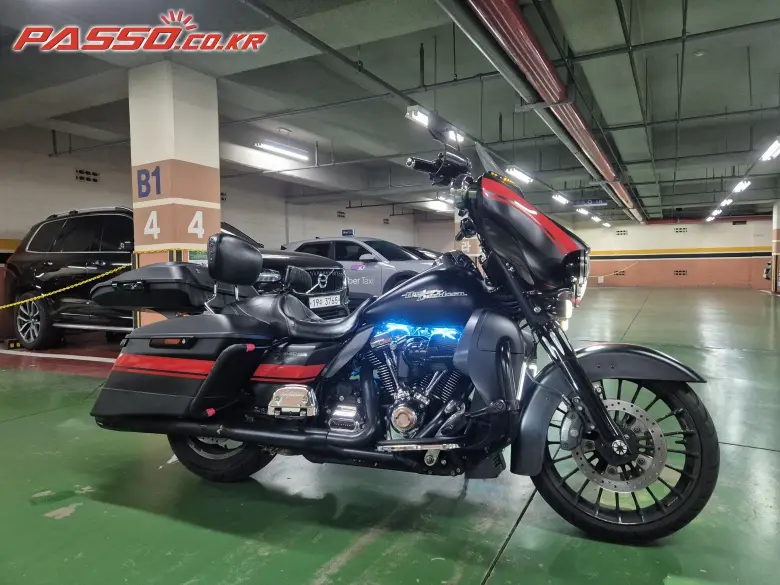 Harley-Davidson Street Glide Special