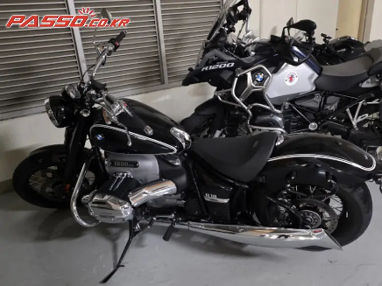 BMW R 18