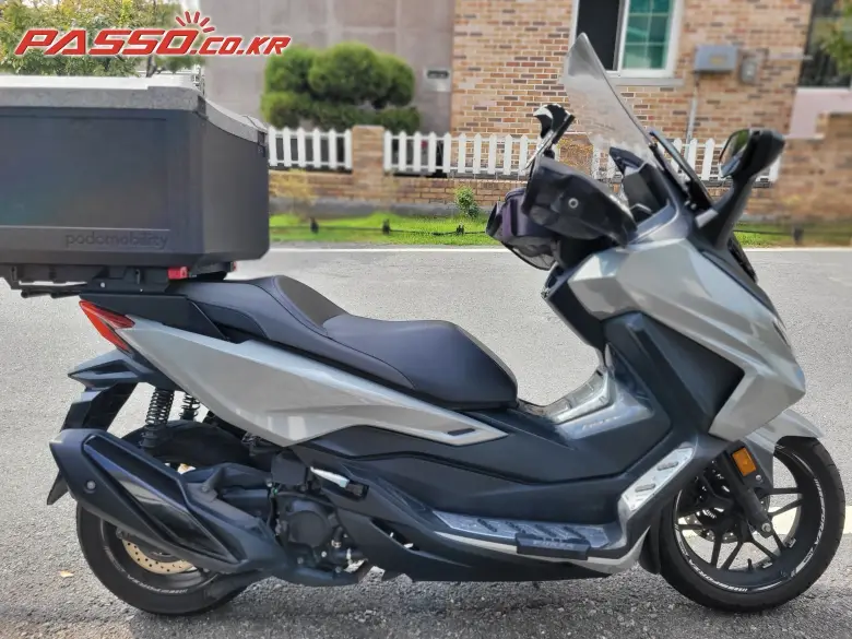 Honda Forza 350