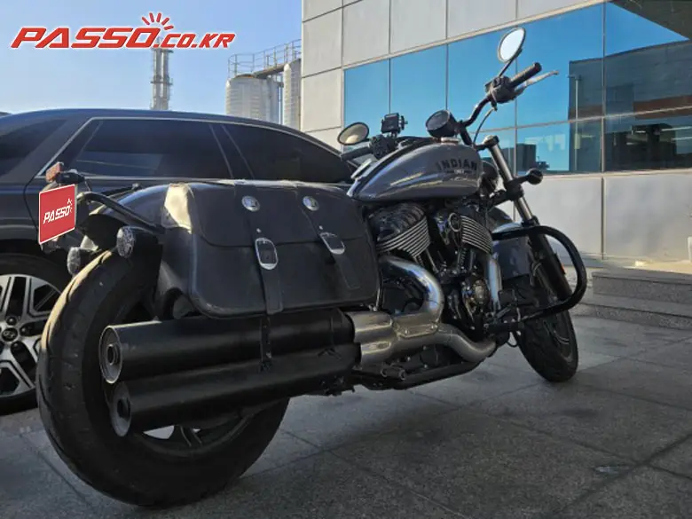 Indian Motorcycle Chief Dark Horse
