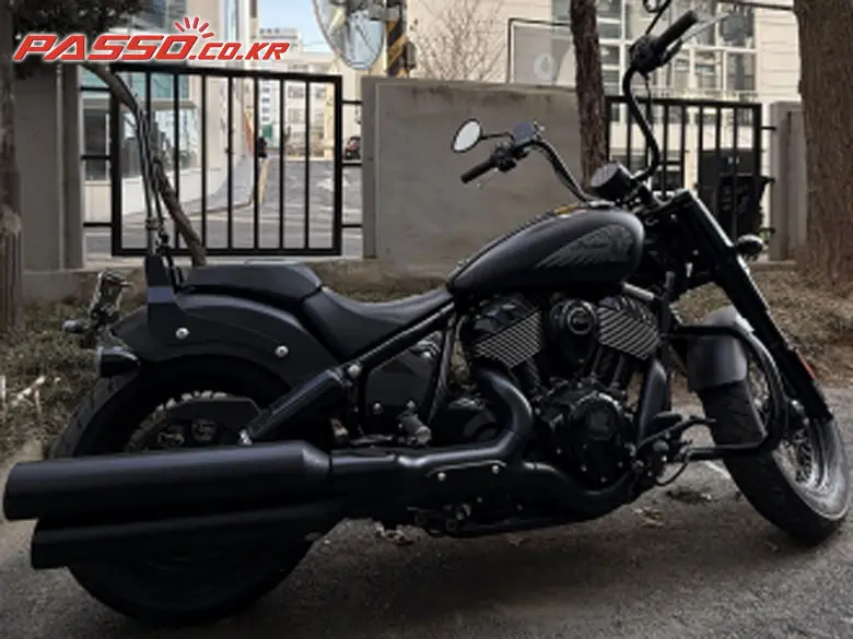 Indian Motorcycle Chief Bobber Dark Horse