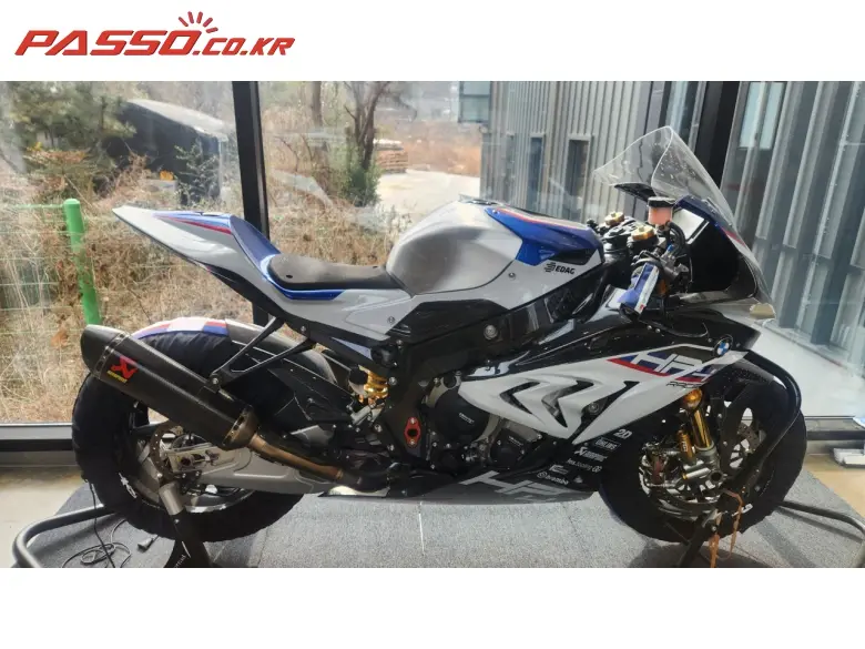 BMW HP4 Race