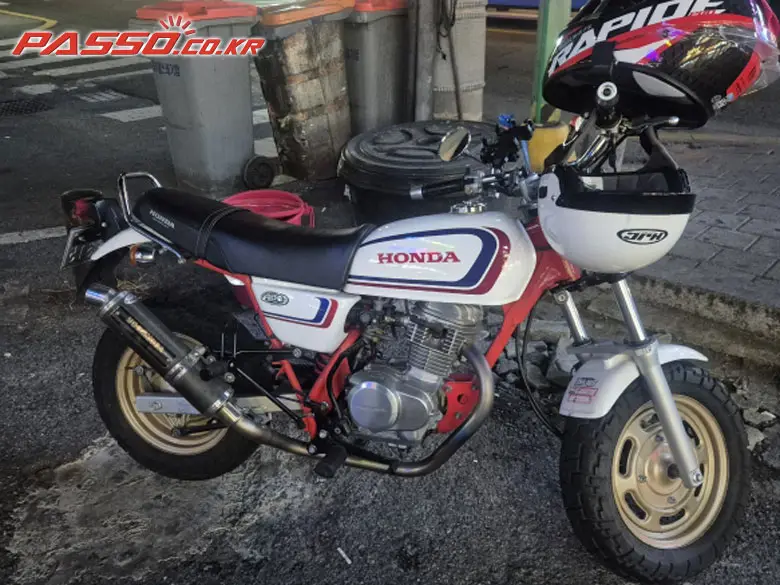 Honda Ape 100