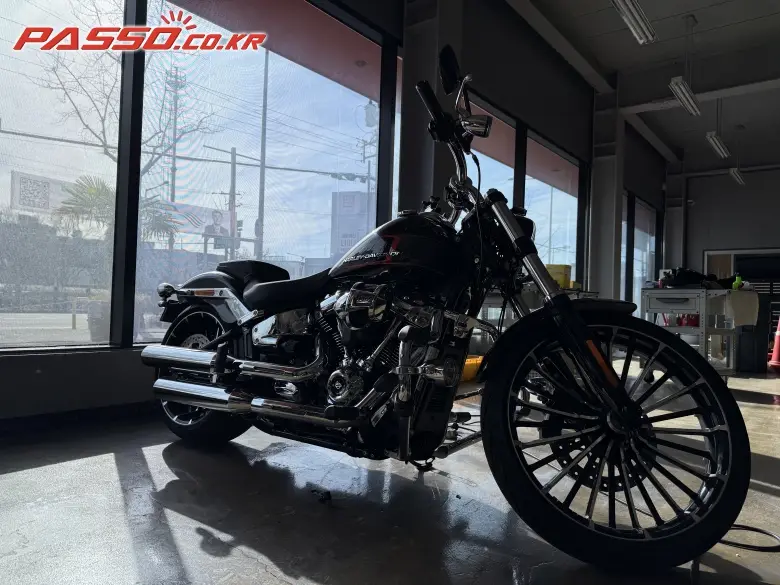Harley-Davidson Breakout 117