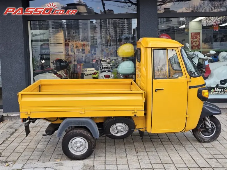 Piaggio APE CALESSINO