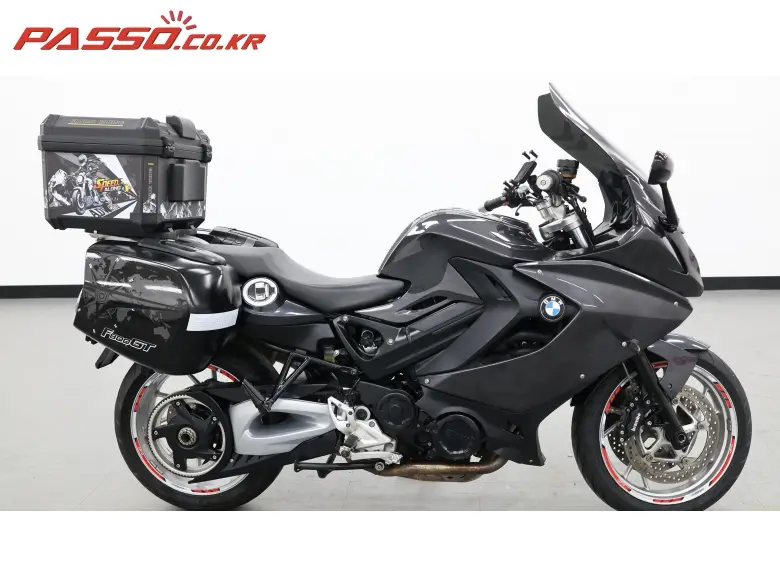 BMW F 800 GT