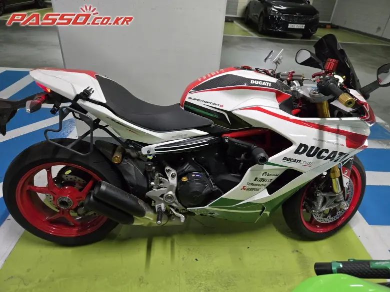 Ducati Supersport 950