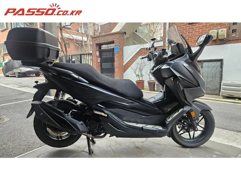 Honda Forza 350