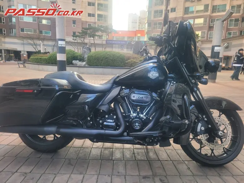 Harley-Davidson Street Glide Special