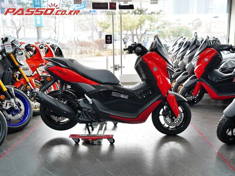 Yamaha N Max 155 ABS