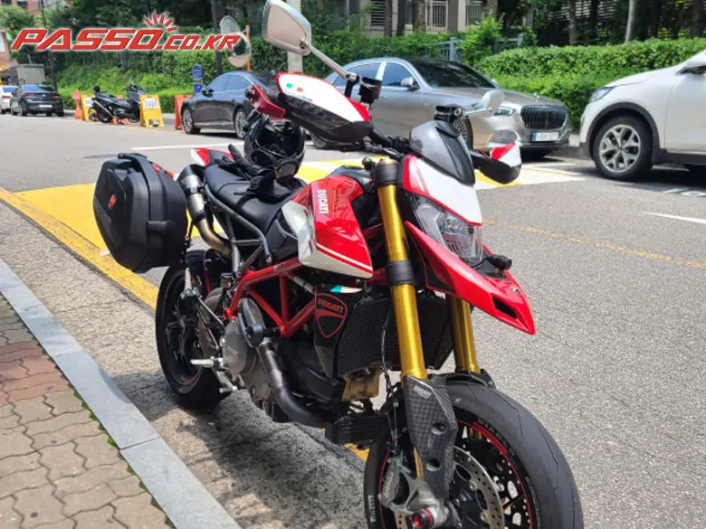 Ducati Hypermotard 950 SP
