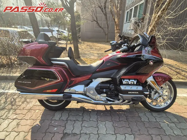 Honda Gold Wing Tour DCT Airbag