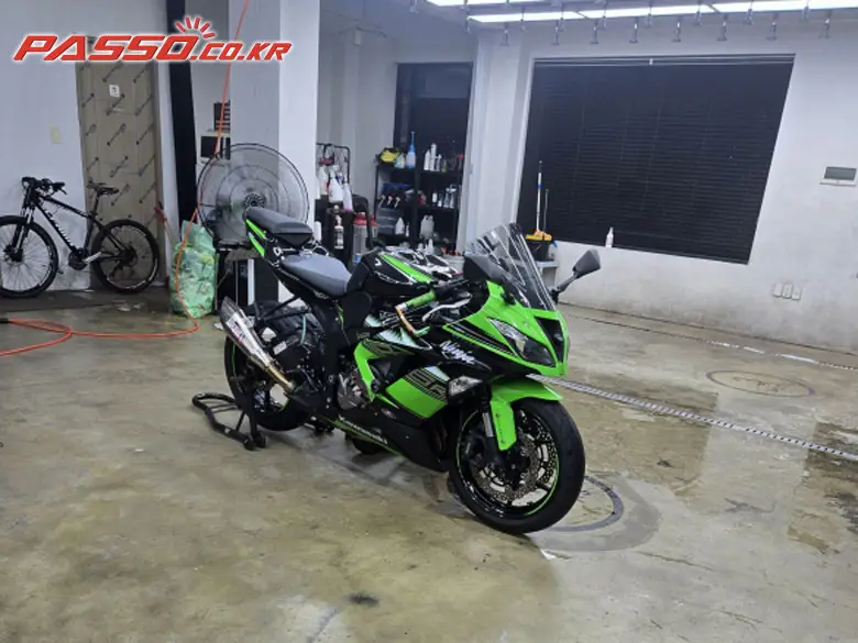 Kawasaki Ninja 6 R