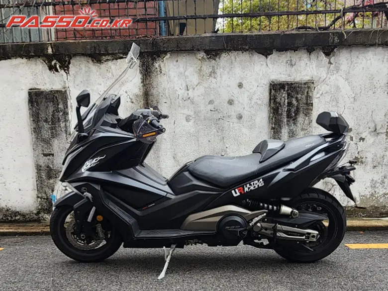 Kymco AK 550 i