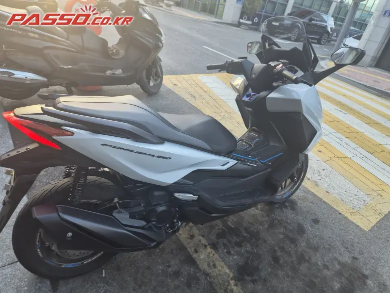 Honda Forza 350