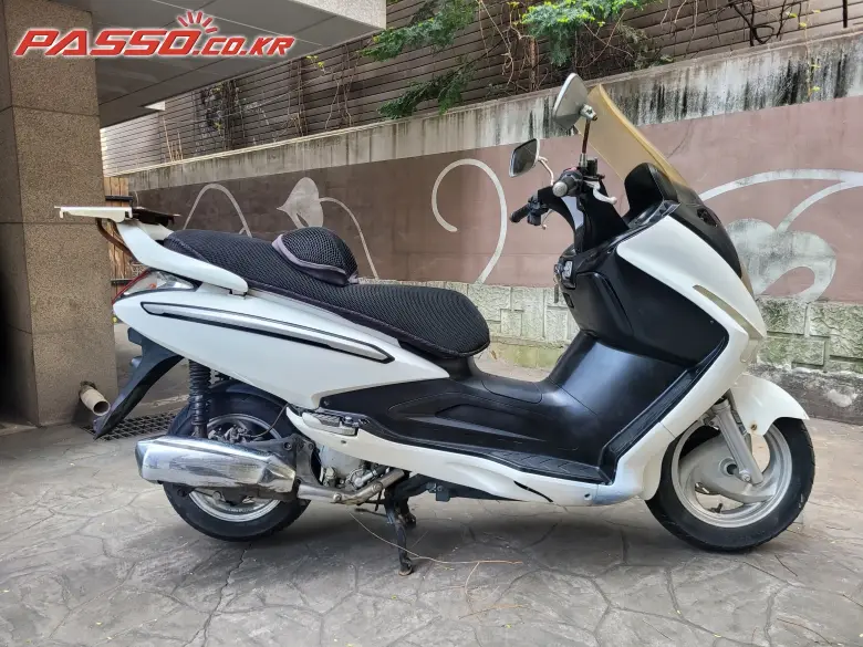 SYM Voyager 125
