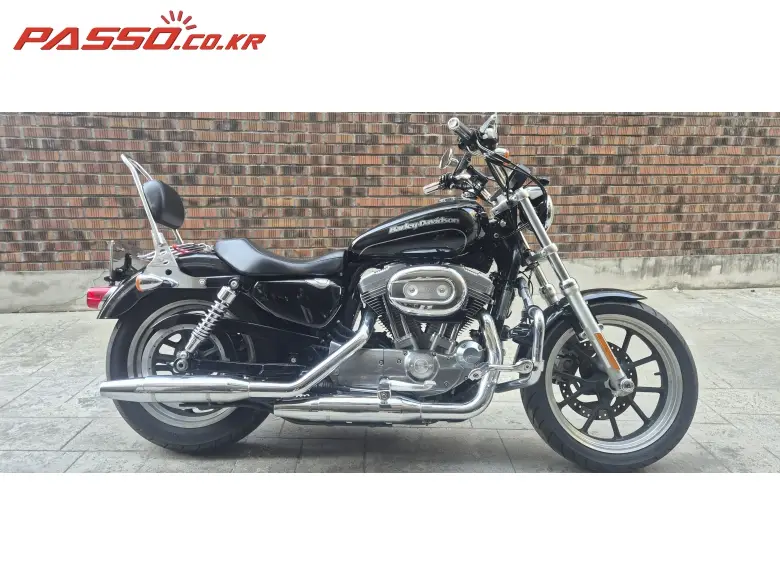 Harley-Davidson 883 SuperLow