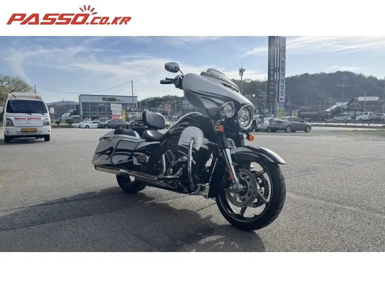Harley-Davidson CVO Street Glide