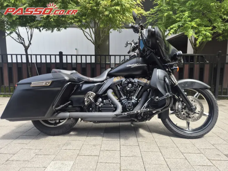 Harley-Davidson Street Glide