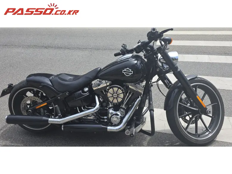 Harley-Davidson Breakout