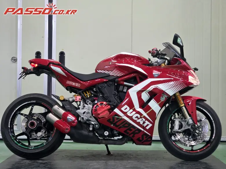 Ducati Supersport S