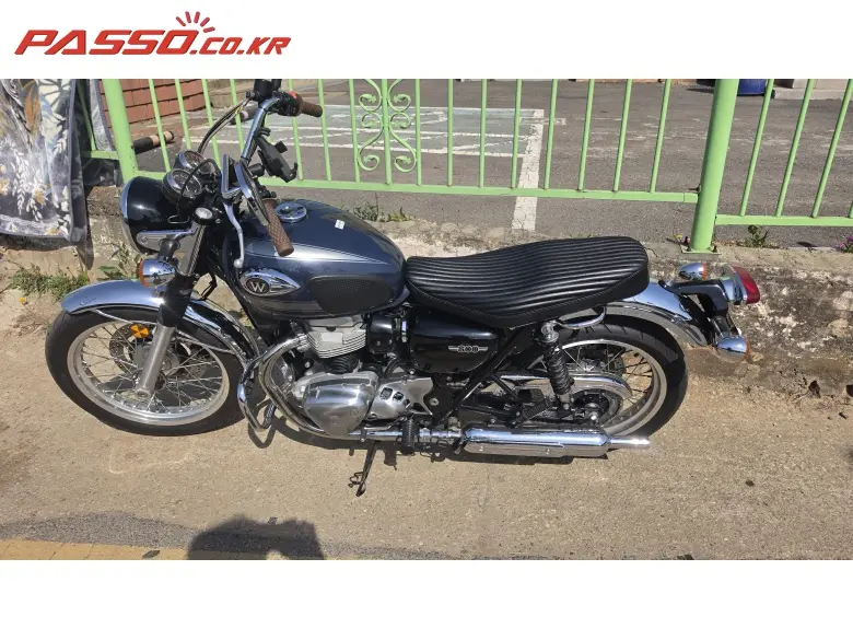 Kawasaki W 800