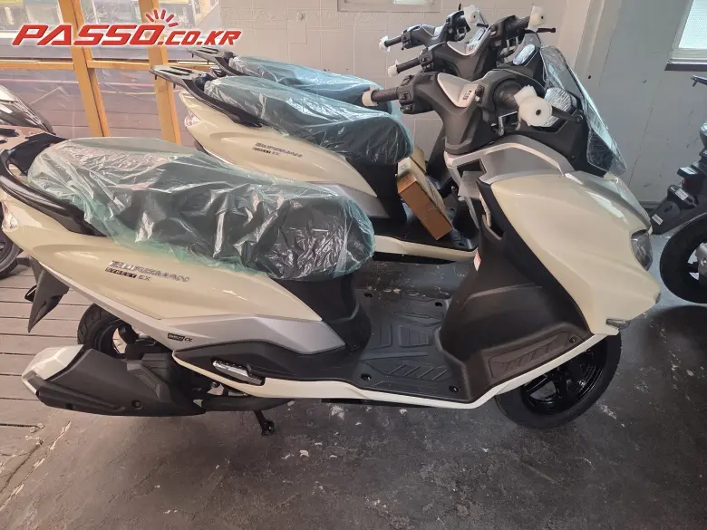 Suzuki Burgman Street 125 EX