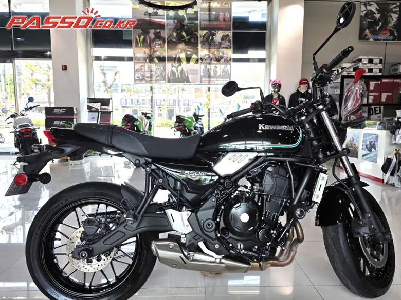 Kawasaki Z 650 RS ABS
