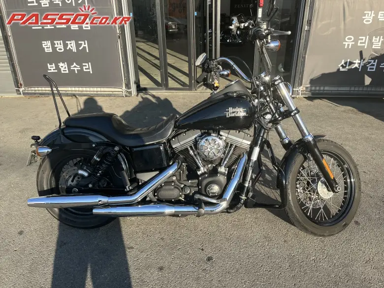 Harley-Davidson Dyna Street Bob