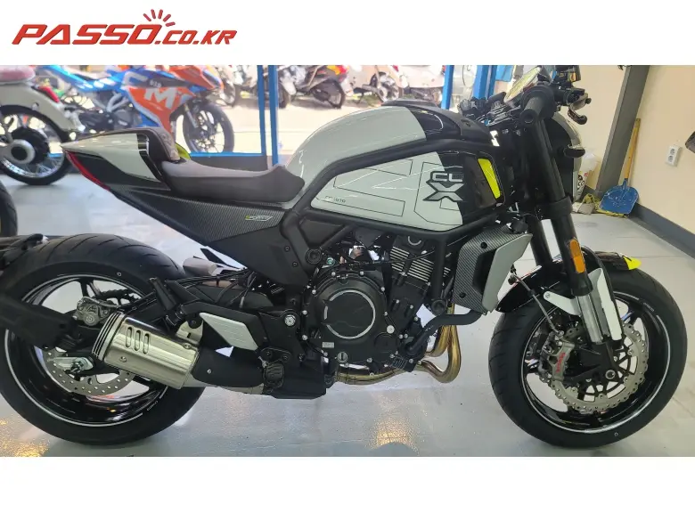 CFMoto 700 CLX Sport