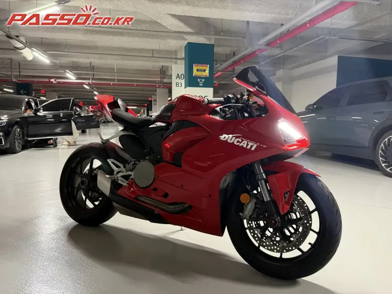 Ducati Panigale V2