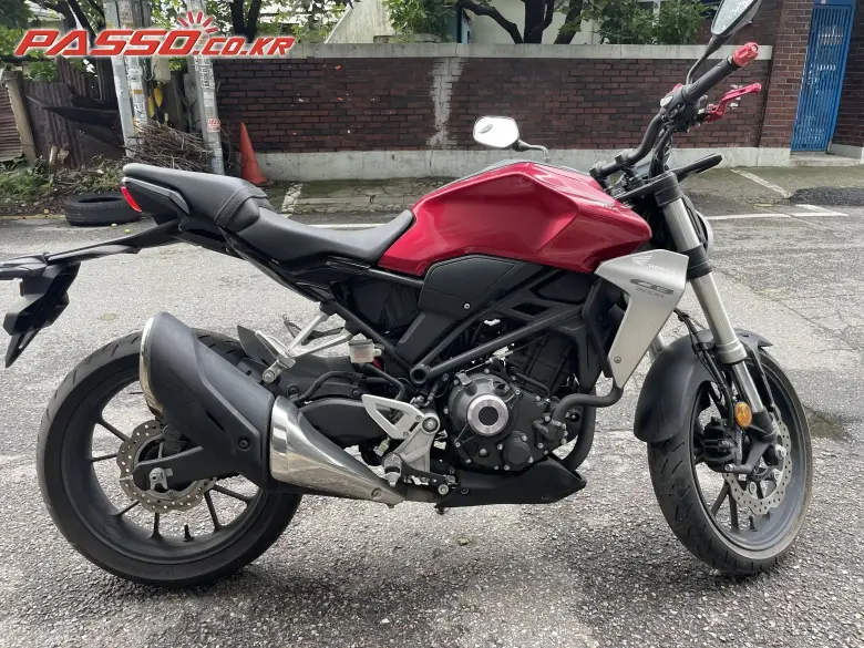 Honda CB 300 R