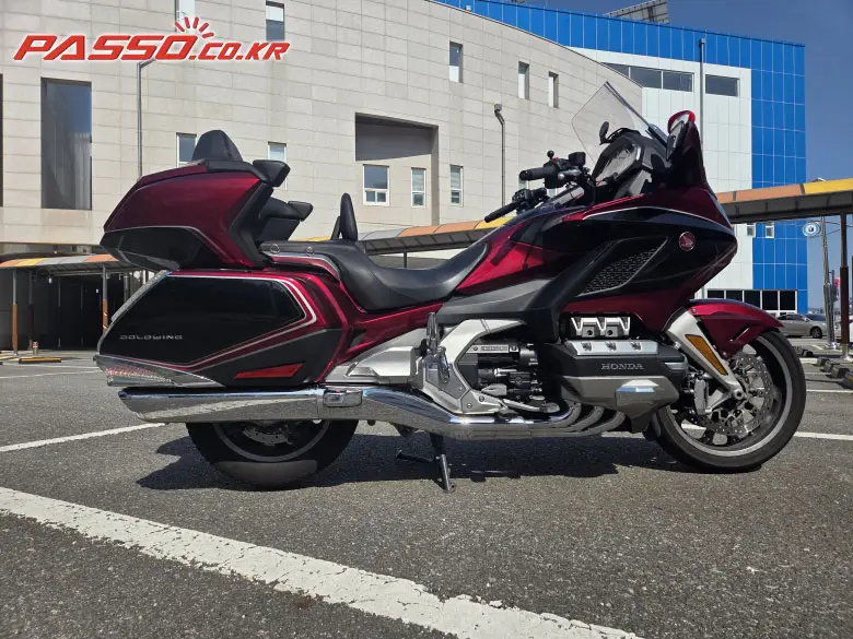Honda Gold Wing Tour DCT Airbag