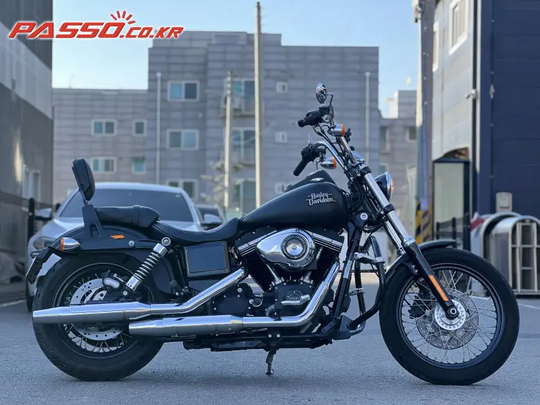 Harley-Davidson Dyna Street Bob