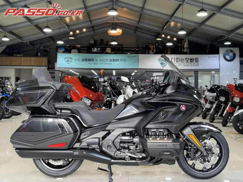 Honda Gold Wing Tour DCT Airbag